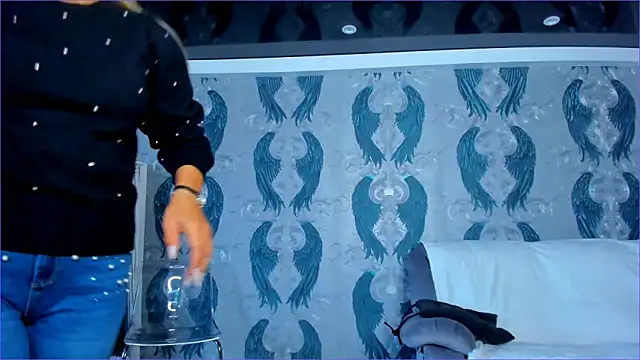 anneswhite's cam snapshot