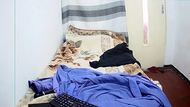 WetJuicieyxx's cam snapshot