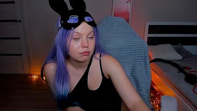 See_Lucy's cam snapshot