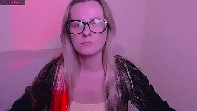 AllaLeomz's cam snapshot