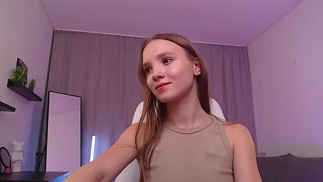 Adria_Arjona's cam snapshot