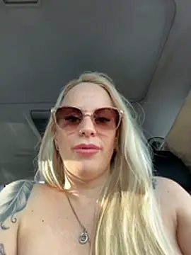 June695_'s cam snapshot