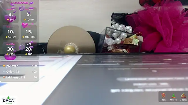 HornyMilf_777's cam snapshot