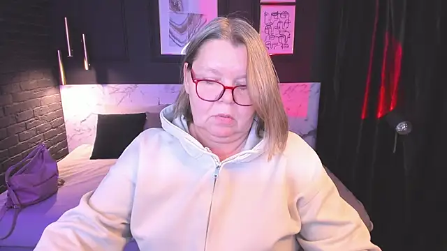 Shannonshine's cam snapshot