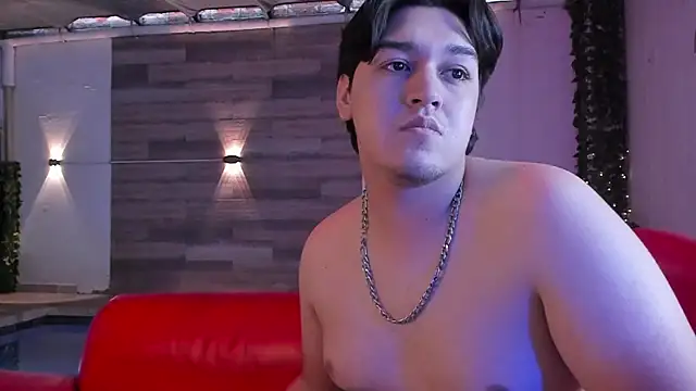 EmilyANDrew_ live sex cam