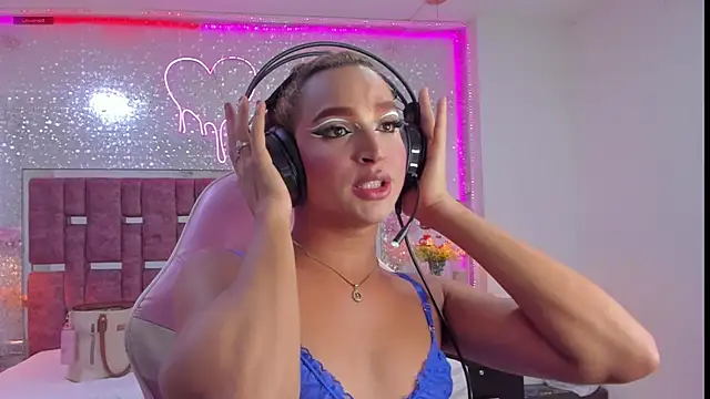 KylieVictoria live sex cam