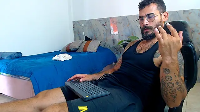 hanz_col's cam snapshot