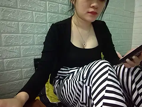 May2k2's cam snapshot