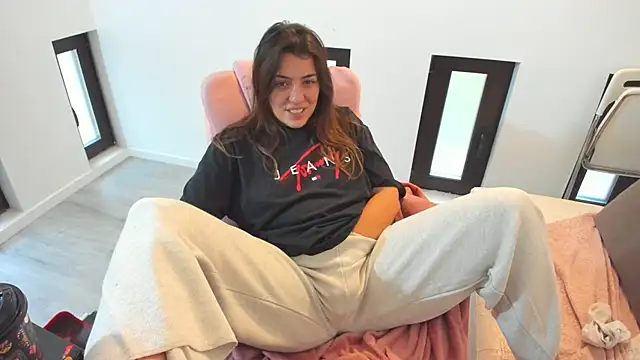 Dyana_Kaylinn's cam snapshot