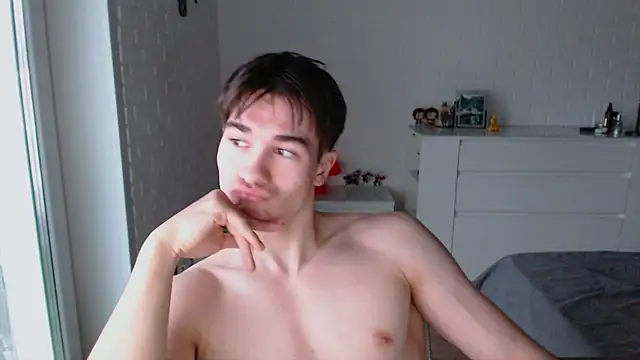 MarkusDean live sex cam