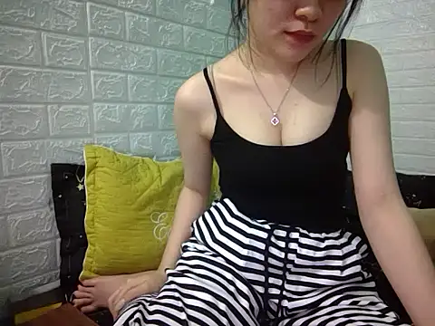 May2k2's cam snapshot