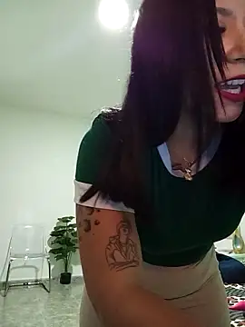 little_susie's cam snapshot