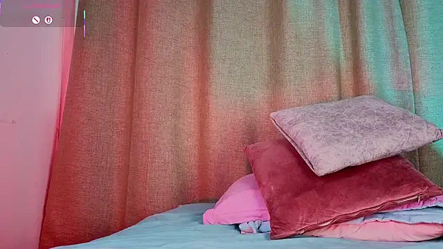 mia_bonneett's cam snapshot