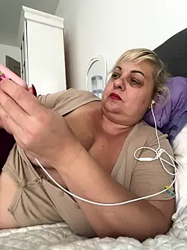 LanaSoftt's cam snapshot