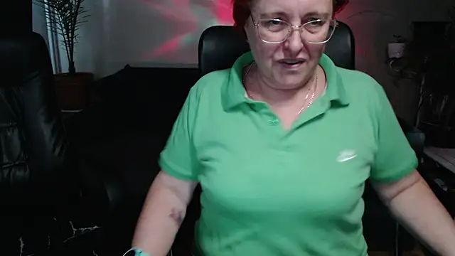 JoannaAndNeighbour's cam snapshot