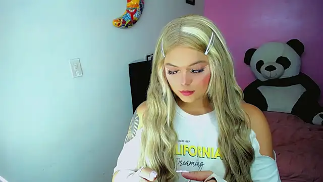 SweetKim21 live sex cam