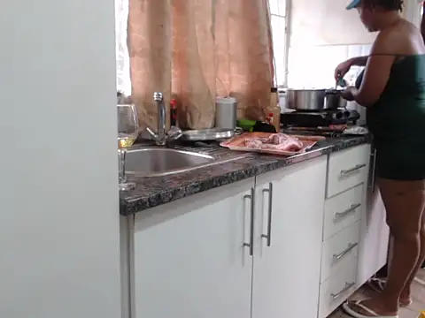 xxBoobieGal's cam snapshot