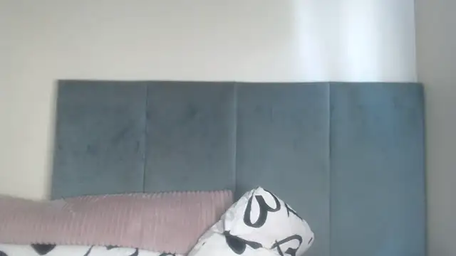 Jah-Queen's cam snapshot