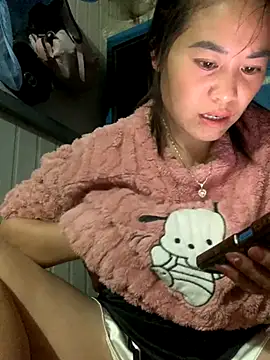 tuyetnhi-00's cam snapshot