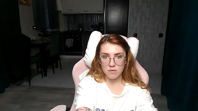 Reginasmilee's cam snapshot