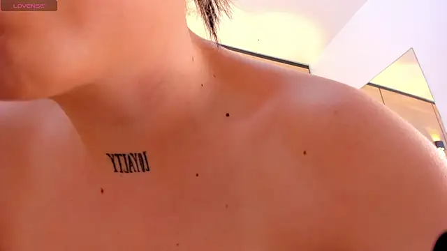 dorothy_vegga's cam snapshot