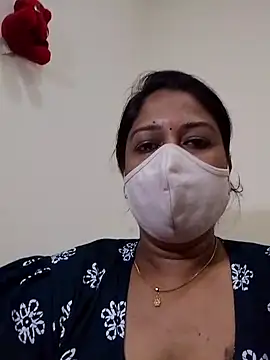 TAMIL_AMMUSRI's cam snapshot