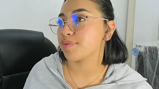 IsabellRodriguez18's cam snapshot