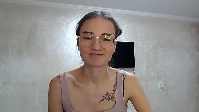 RoyalDessertt's cam snapshot