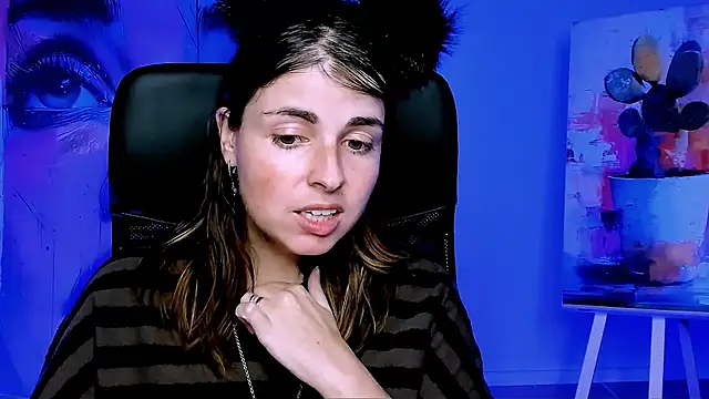 MartaEdams's cam snapshot