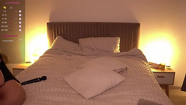 arielbell_'s cam snapshot