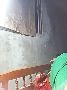 may-squirl's cam snapshot