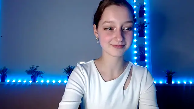 Curlyyy_Girl's cam snapshot