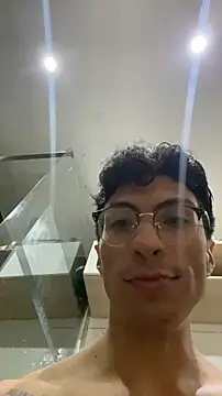 ApoloCruz live sex cam