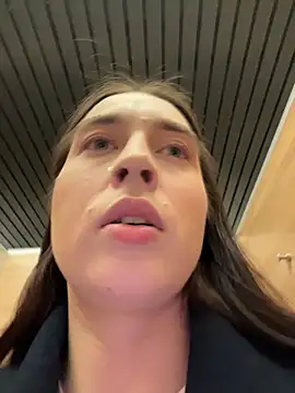 Holly_Play's cam snapshot