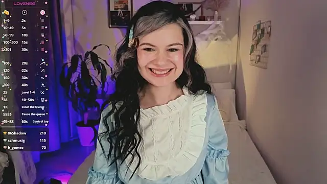 Lil_Amelie's cam snapshot