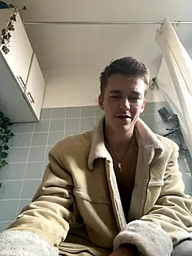 Toyjungee live sex cam