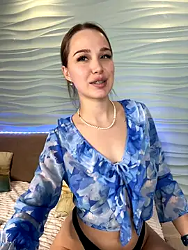 MiyaMeow-'s cam snapshot