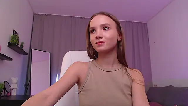 Adria_Arjona's cam snapshot