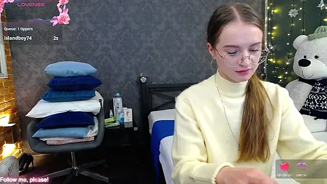 KateJonson's cam snapshot