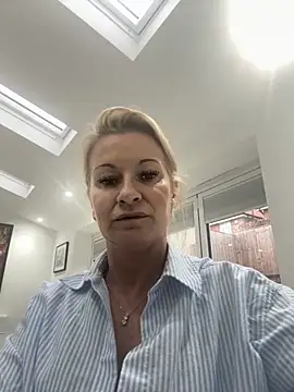 Princess-polly's cam snapshot