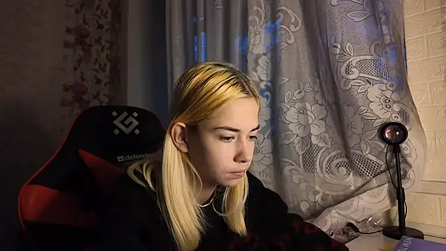 Witching_Moon's cam snapshot