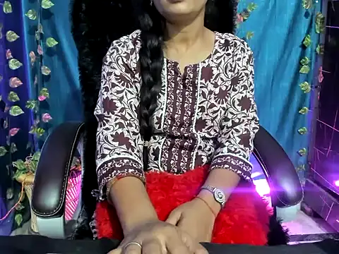 Forever_Love2025's cam snapshot