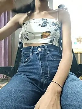 Its_me_Skyy's cam snapshot