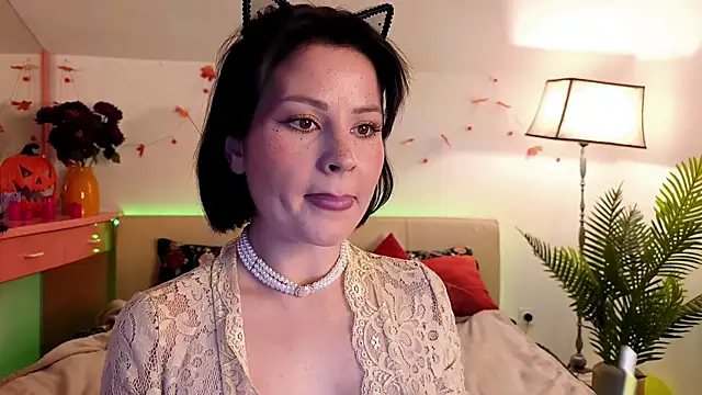 Me-Dea's cam snapshot