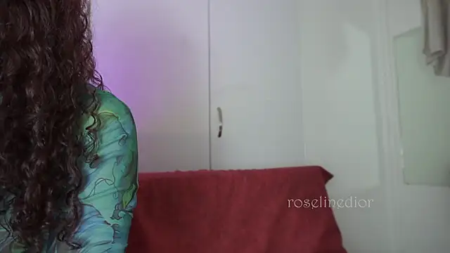 roselinedior live sex cam