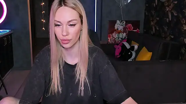 Blckmirrorr's cam snapshot