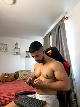 Ezzio_Scolaro's cam snapshot