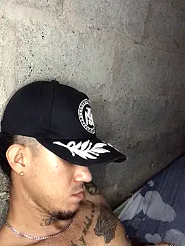 tattoos22 live sex cam