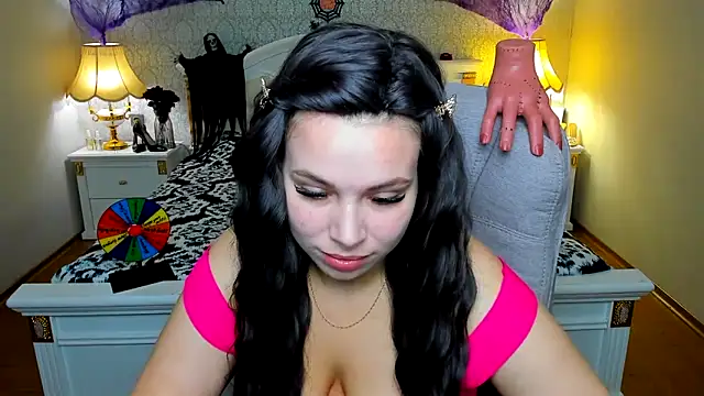 OmniaSher's cam snapshot