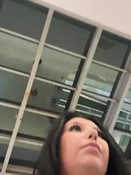 Tisha_Busty live sex cam